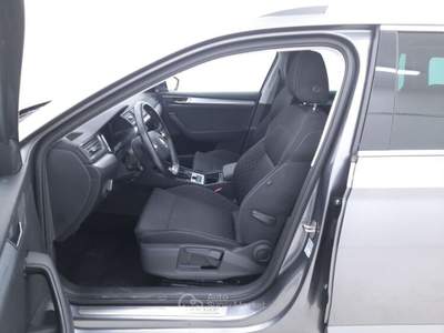Skoda Superb Miglior prezzo garantito e consegna in pochi giorni Grigio usata Reggio nell'Emilia