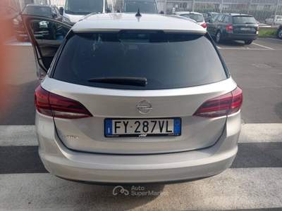 Opel Astra Sports Tourer 1.5 CDTI 122cv AT9 Business Elegance Argento usata Torino