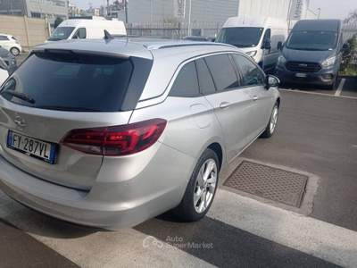 Opel Astra Sports Tourer 1.5 CDTI 122cv AT9 Business Elegance Argento usata Torino