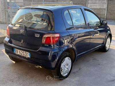 Toyota Yaris Yaris 5p 1.3 Luna Blu/Azzurro usata Ripalta Cremasca