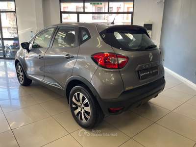 Renault Captur dCi 90cv Energy Intens Grigio usata Gioia Tauro