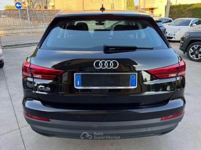 Audi Q3 2.0 tdi Business Advanced s-tronic Nero usata Trevenzuolo