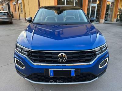 Volkswagen T-Roc 2.0 tdi Sport 150cv UNICOPROPRIETARIO! MATRIX! Blu/Azzurro usata Trevenzuolo