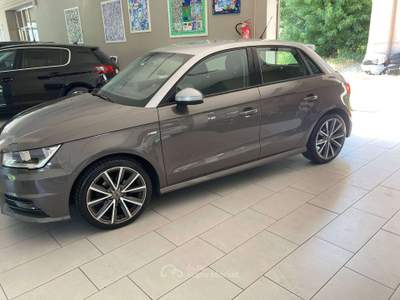 Audi A1 A1 I 2015 Sportback Sportback 1.0 tfsi ultra Sport 95cv Grigio usata Villasanta
