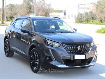 Peugeot 2008 1.5 bluehdi 100 GT Line s&s Grigio usata Carovigno