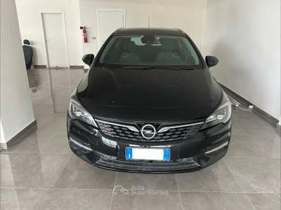 Opel Astra 1.5 CDTI 122CV sports tourer ultimate Nero usata Carovigno