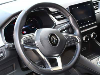 Renault Captur 1.6 Plug-in Hybrid E-Tech 160 CV Intens Grigio usata Carovigno