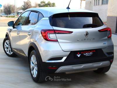 Renault Captur 1.6 Plug-in Hybrid E-Tech 160 CV Intens Grigio usata Carovigno