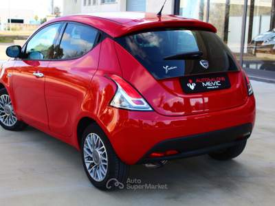 Lancia Ypsilon 1.3 mjt 16V 95cv 5p S&S PLATINUM (70kw) Rosso usata Carovigno