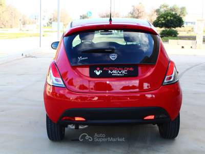 Lancia Ypsilon 1.3 mjt 16V 95cv 5p S&S PLATINUM (70kw) Rosso usata Carovigno