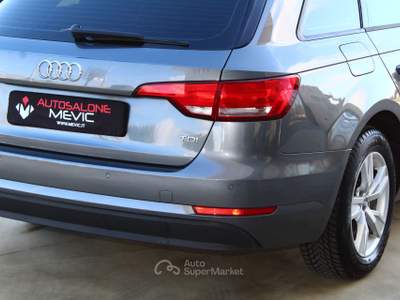 Audi A4 Avant 2.0 tdi 150cv S TRONIC S-LINE (110kw) IVA ESPOSTA Grigio usata Carovigno