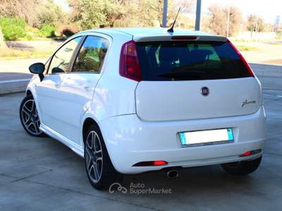 Fiat Grande Punto 1.3 mjt 90CV 5p SPORT Emotion Bianco usata Carovigno