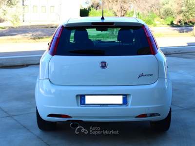 Fiat Grande Punto 1.3 mjt 90CV 5p SPORT Emotion Bianco usata Carovigno