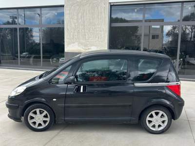 Peugeot 1007 1.4 HAPPY Nero usata Carovigno