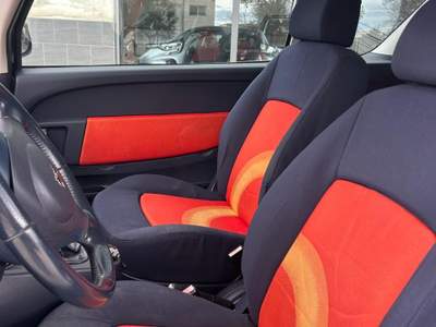 Peugeot 1007 1.4 HAPPY Nero usata Carovigno
