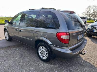 Chrysler Voyager / Grand Voyager Voyager IV 2008 2.8 crd LX Grigio usata Inzago