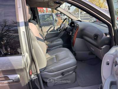 Chrysler Voyager / Grand Voyager Voyager IV 2008 2.8 crd LX Grigio usata Inzago