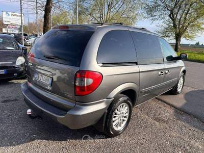 Chrysler Voyager / Grand Voyager Voyager IV 2008 2.8 crd LX Grigio usata Inzago