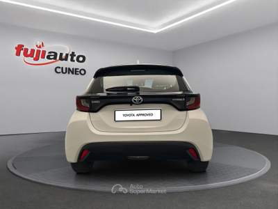 Toyota Yaris Yaris 1.5h Active Bianco usata Cuneo