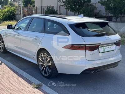 Jaguar XF JAGUAR XF Sportbrake 2.0 D 180 CV AWD aut. R-Sport Bianco usata Cuneo