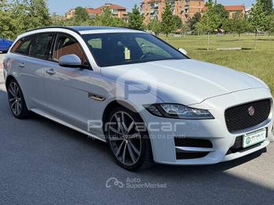 Jaguar XF JAGUAR XF Sportbrake 2.0 D 180 CV AWD aut. R-Sport Bianco usata Cuneo