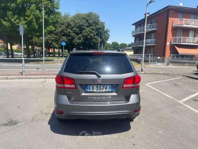 Fiat Freemont 2.0 mjt 16v Lounge 4x4 170cv auto E5+ Grigio usata Treviglio