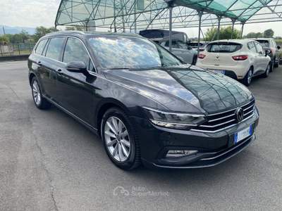 Volkswagen Passat 2.0 TDI SCR 150 CV EVO DSG BUSINESS, AZIENDALE Giallo usata Paderno Franciacorta