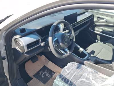 Jeep Avenger 100 CV MHEV Summit Grigio usata Fossano
