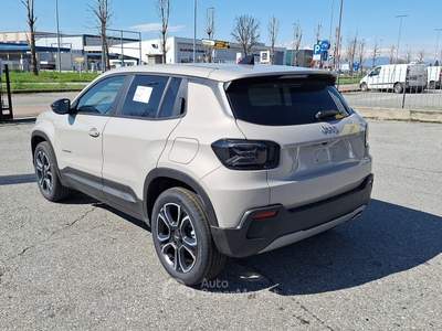 Jeep Avenger 100 CV MHEV Summit Grigio usata Fossano