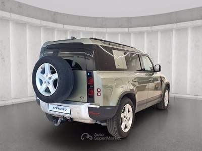 Land Rover Defender (2019) LAND ROVER 110 3.0D I6 250 CV AWD Auto X-Dynamic SE Verde usata San Martino Siccomario
