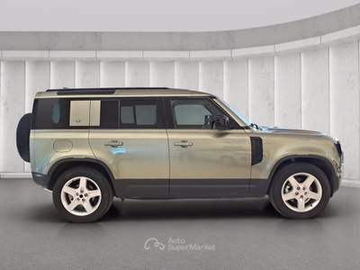 Land Rover Defender (2019) LAND ROVER 110 3.0D I6 250 CV AWD Auto X-Dynamic SE Verde usata San Martino Siccomario
