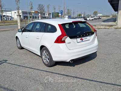 Volvo V60 1.6 Business Bianco usata Fossano