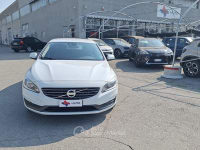 Volvo V60 1.6 Business Bianco usata Fossano