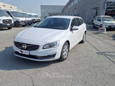Volvo V60 1.6 Business Bianco usata Fossano