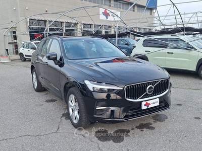 Volvo XC60 XC 60 XC60 B4 (d) AWD automatico Essential Nero usata Fossano