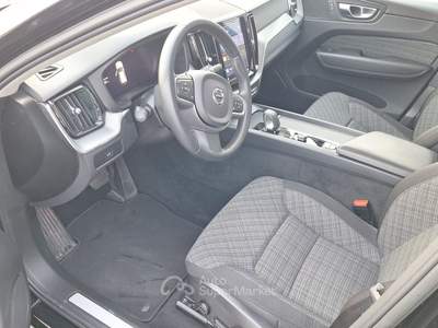 Volvo XC60 XC 60 XC60 B4 (d) AWD automatico Essential Nero usata Fossano