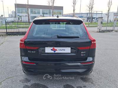 Volvo XC60 XC 60 XC60 B4 (d) AWD automatico Essential Nero usata Fossano