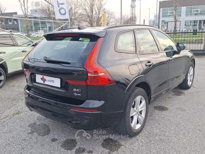 Volvo XC60 XC 60 XC60 B4 (d) AWD automatico Essential Nero usata Fossano