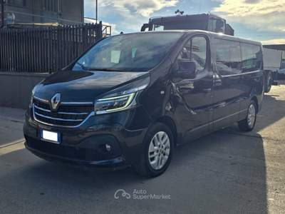 Renault Trafic 2.0 dCi 145CV 9 POSTI Nero usata Frattaminore