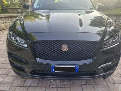 Jaguar F-Pace 2.0 D 180 CV aut. Prestige Nero usata Bologna