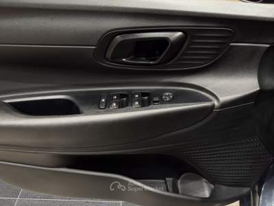 Hyundai i20  1.2 mpi connectline 84cv mt Blu/Azzurro usata Firenze