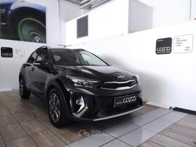 Kia Stonic  -  1.0 t-gdi 120 cv mhev dct gt line Nero usata LEGNANO