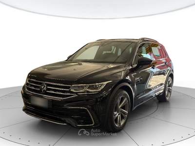 Volkswagen Tiguan Tiguan 2.0 tdi r-line 150cv dsg Nero usata San Zeno Naviglio