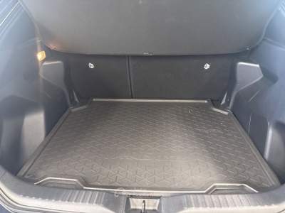 Toyota Yaris Cross Yaris cross 1.5h trend 115cv e-cvt Nero usata San Zeno Naviglio