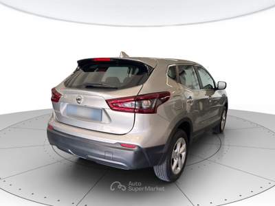 Nissan Qashqai Qashqai 1.3 dig-t business 140cv Argento usata San Zeno Naviglio