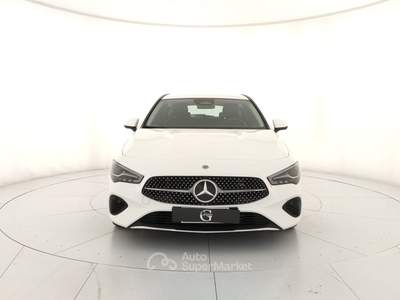 Mercedes-Benz CLA Cla shooting brake 180 d progressive advanced auto Bianco usata Livorno