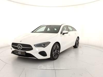 Mercedes-Benz CLA Cla shooting brake 180 d progressive advanced auto Bianco usata Livorno
