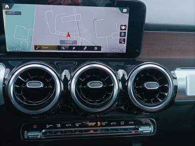 Mercedes-Benz Classe GLB Come nuova con soli 86.000 km Bianco usata Pesaro