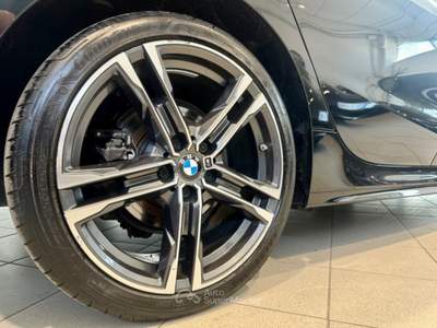 BMW Serie 1 116d d 5p. Msport *NEOPATENTATI*TAGLIANDI BMW* Nero usata Cassina de' Pecchi