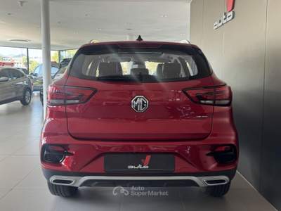 MG ZS 1.0T-GDI Luxury+TETTO APRIBILE+TELECAM 360+CARPLAY Rosso usata Preganziol
